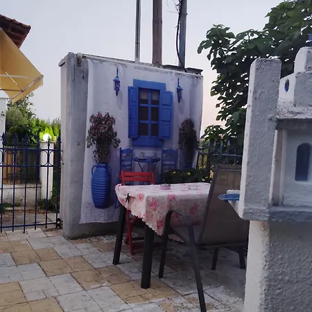 Roses Apartmán Nea Michaniona
